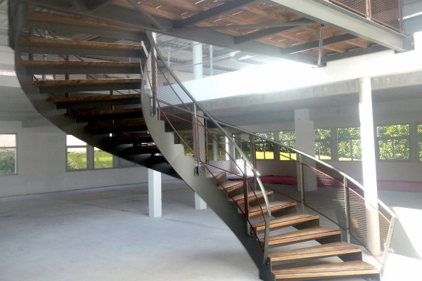 Escalier débillardé